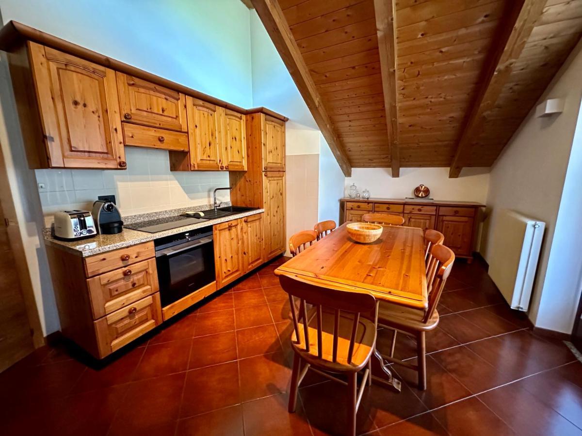 Mansarda Con Vista Appartement Giustino Buitenkant foto