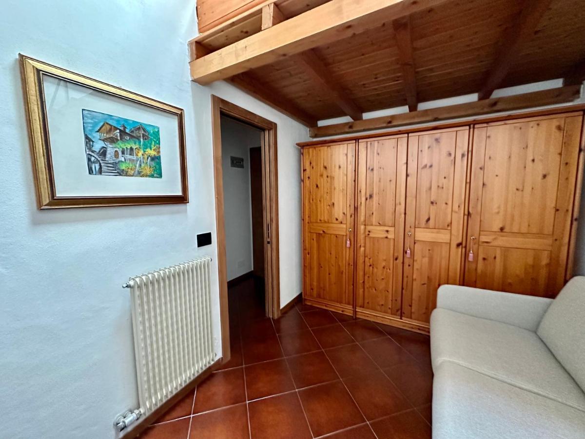 Mansarda Con Vista Appartement Giustino Buitenkant foto