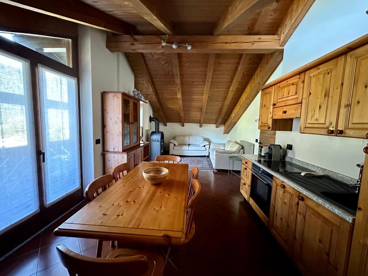 Mansarda Con Vista Appartement Giustino Buitenkant foto