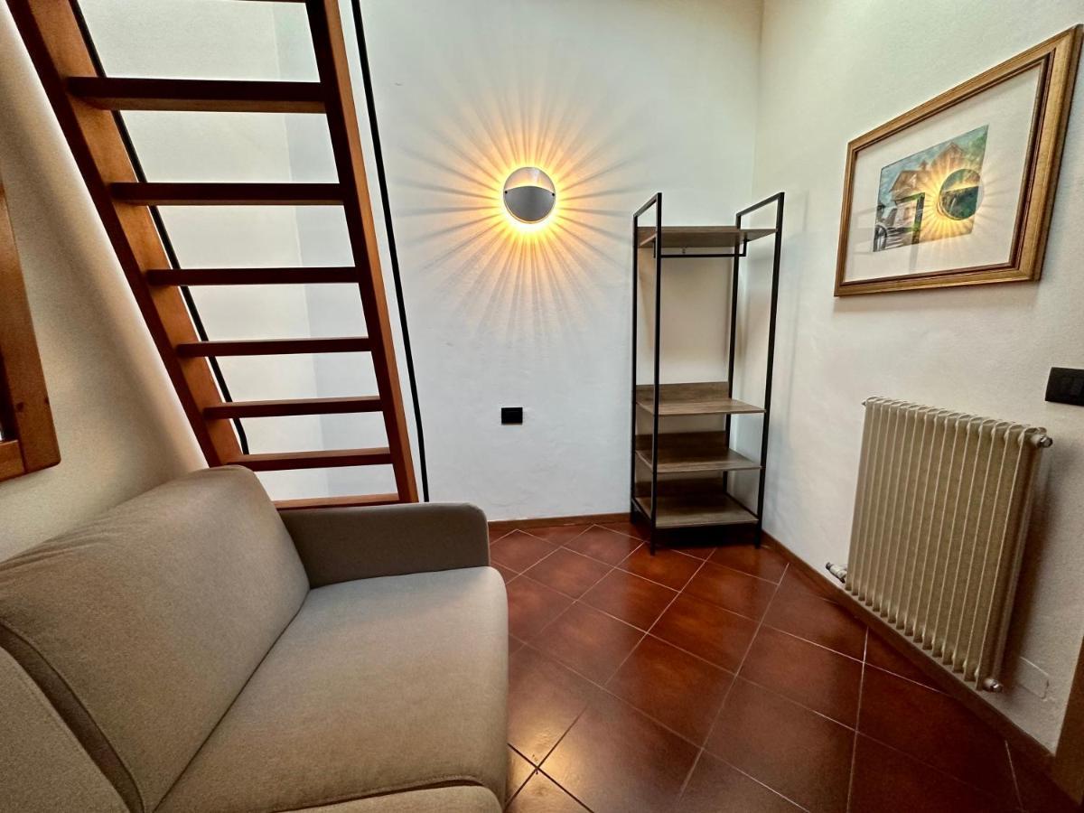 Mansarda Con Vista Appartement Giustino Buitenkant foto